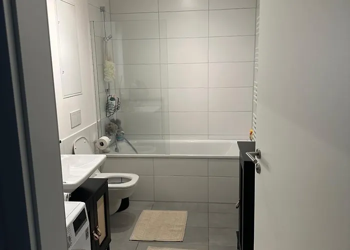 Neubauwohnung 5 Minuten Zur Messe *