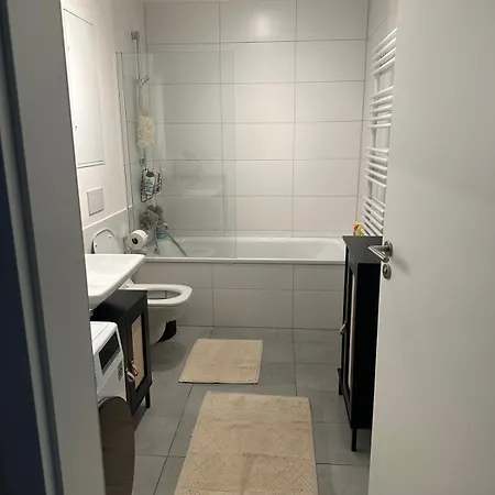 Neubauwohnung 5 Minuten Zur Messe *