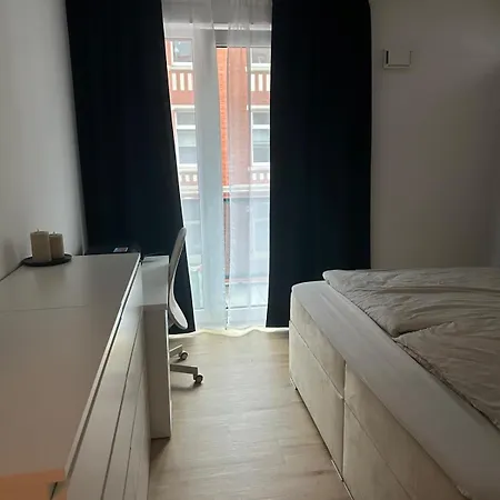 Neubauwohnung 5 Minuten Zur Messe Apartament