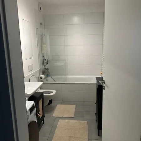 Neubauwohnung 5 Minuten Zur Messe *